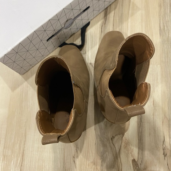 Call It Spring, Light Brown, Suede Bootie, Size 6, Good Condition - Picture 6 of 8